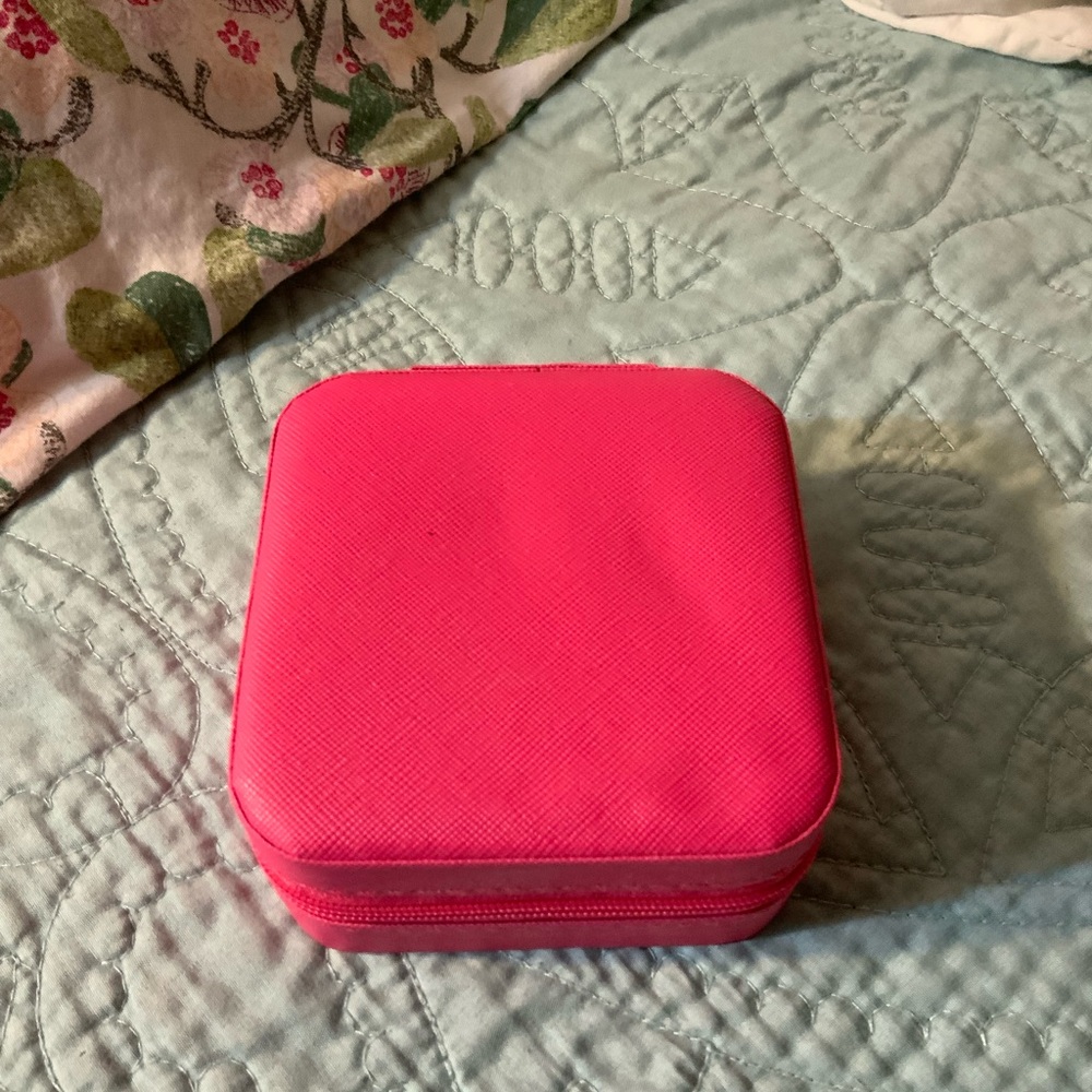Vibrant Pink Square Valet Jewelry Case